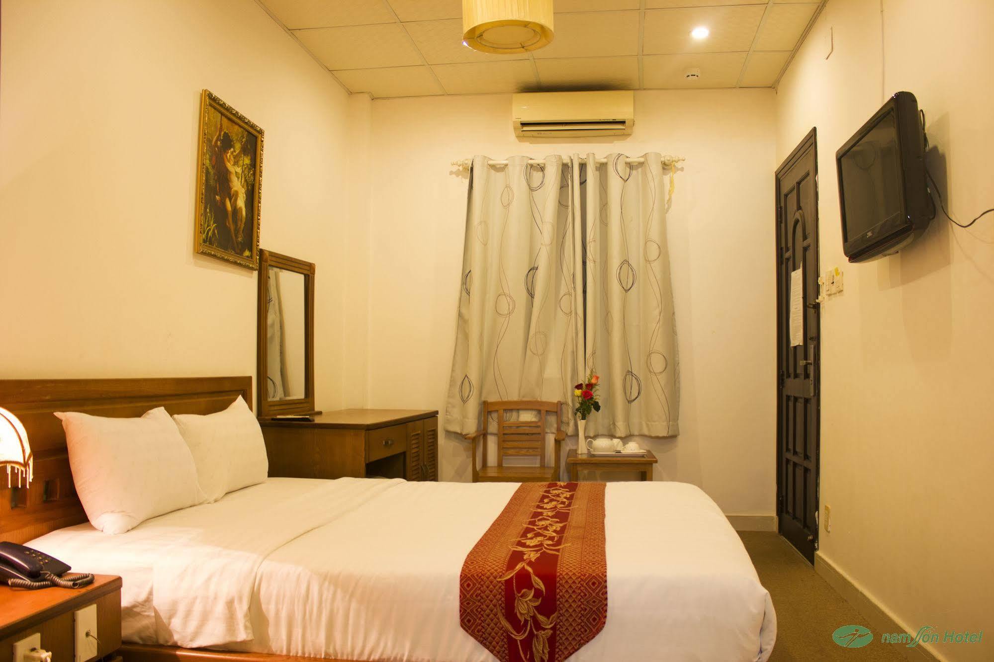 Nam Son Hotel Хошимин Экстерьер фото