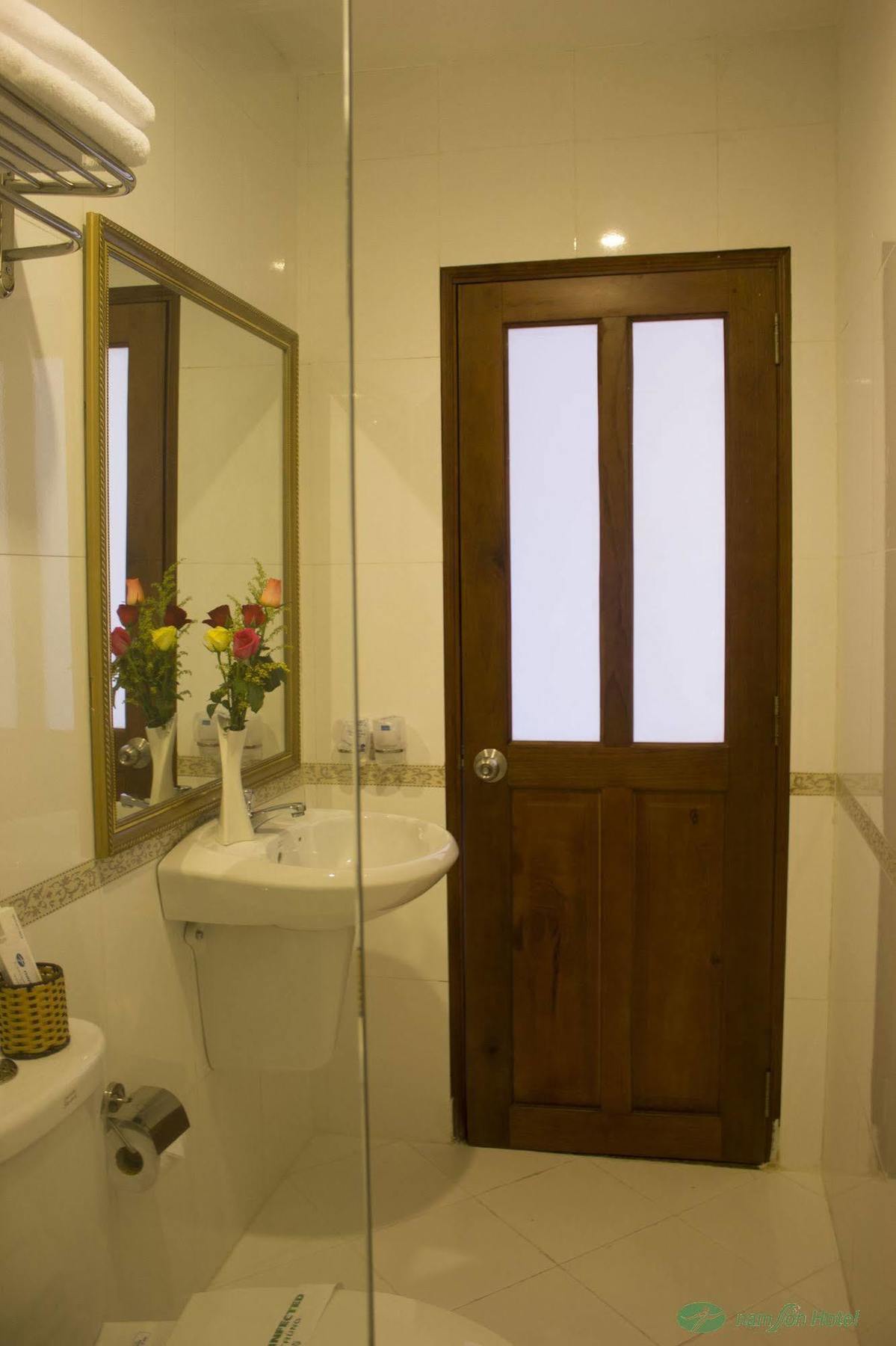 Nam Son Hotel Хошимин Экстерьер фото