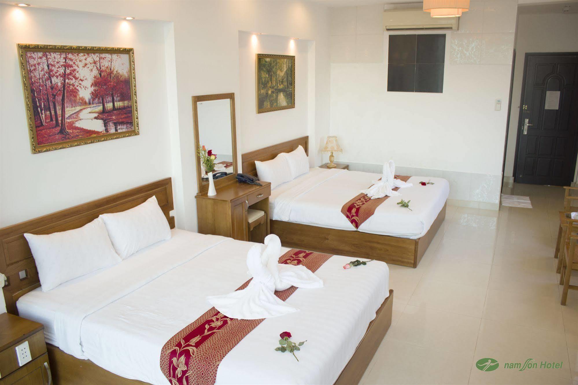 Nam Son Hotel Хошимин Экстерьер фото