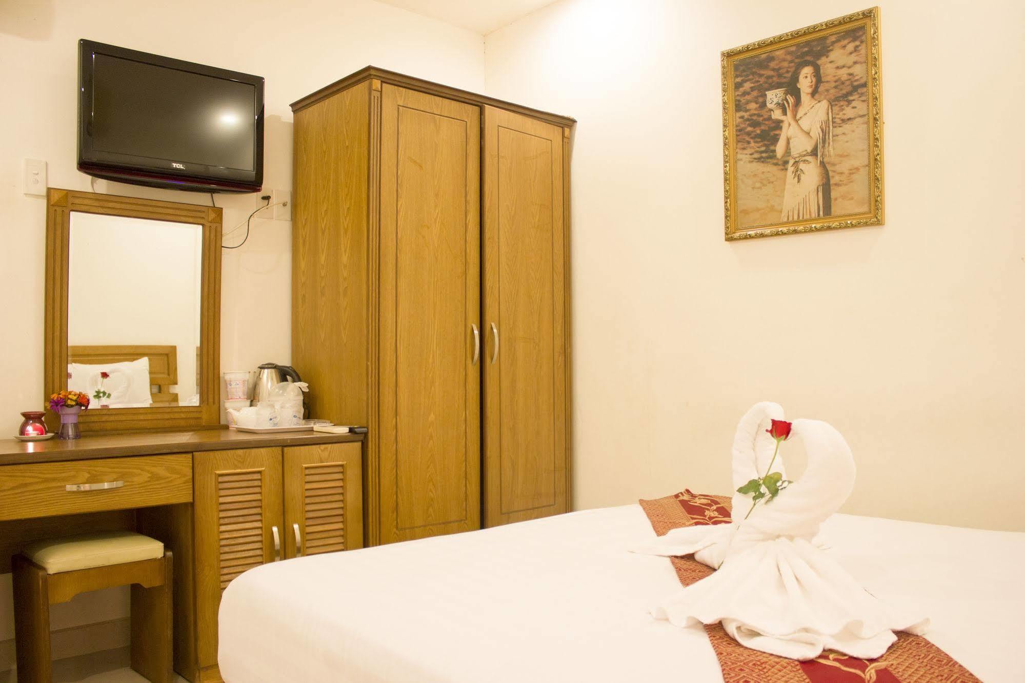Nam Son Hotel Хошимин Экстерьер фото