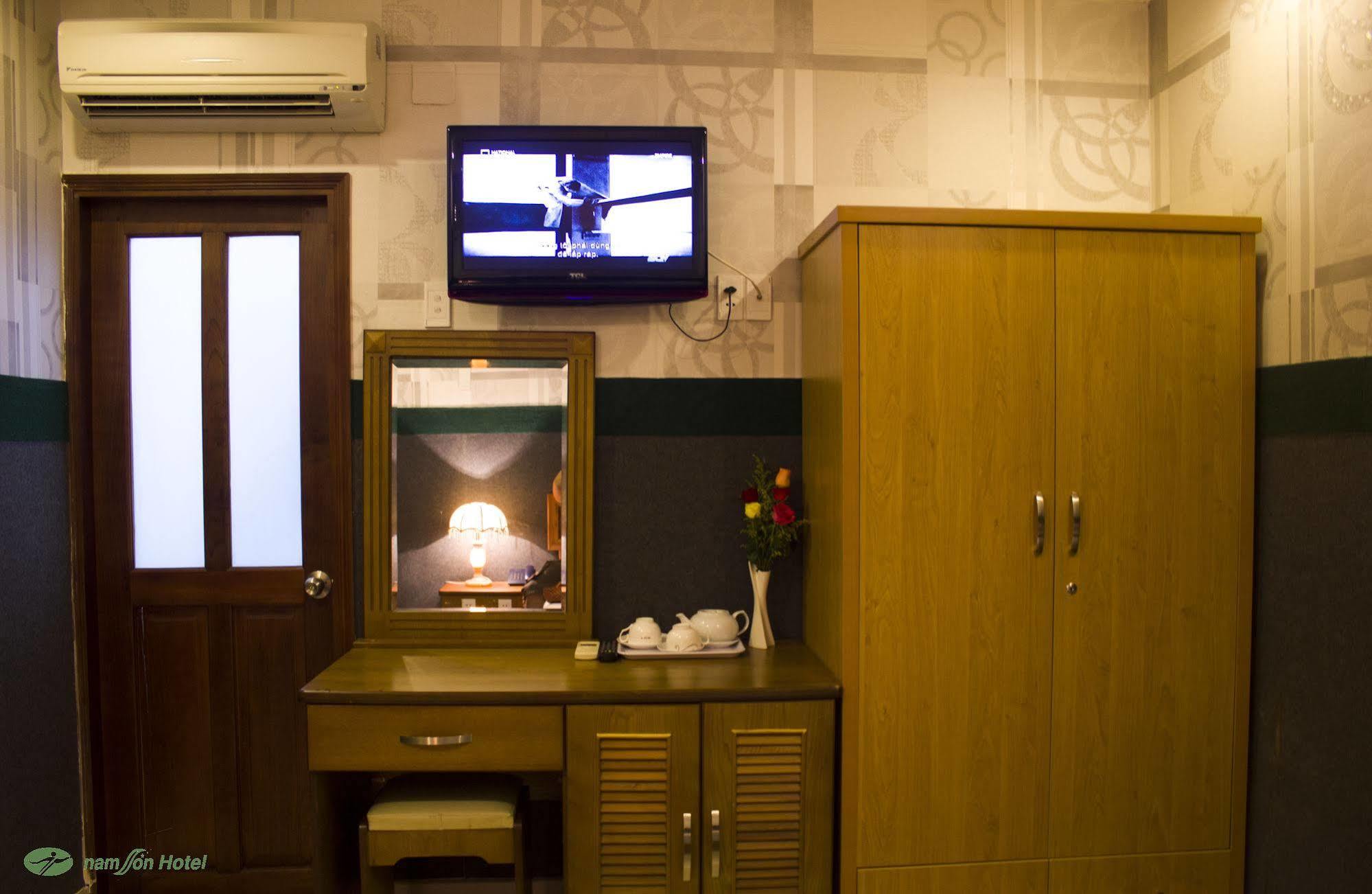 Nam Son Hotel Хошимин Экстерьер фото